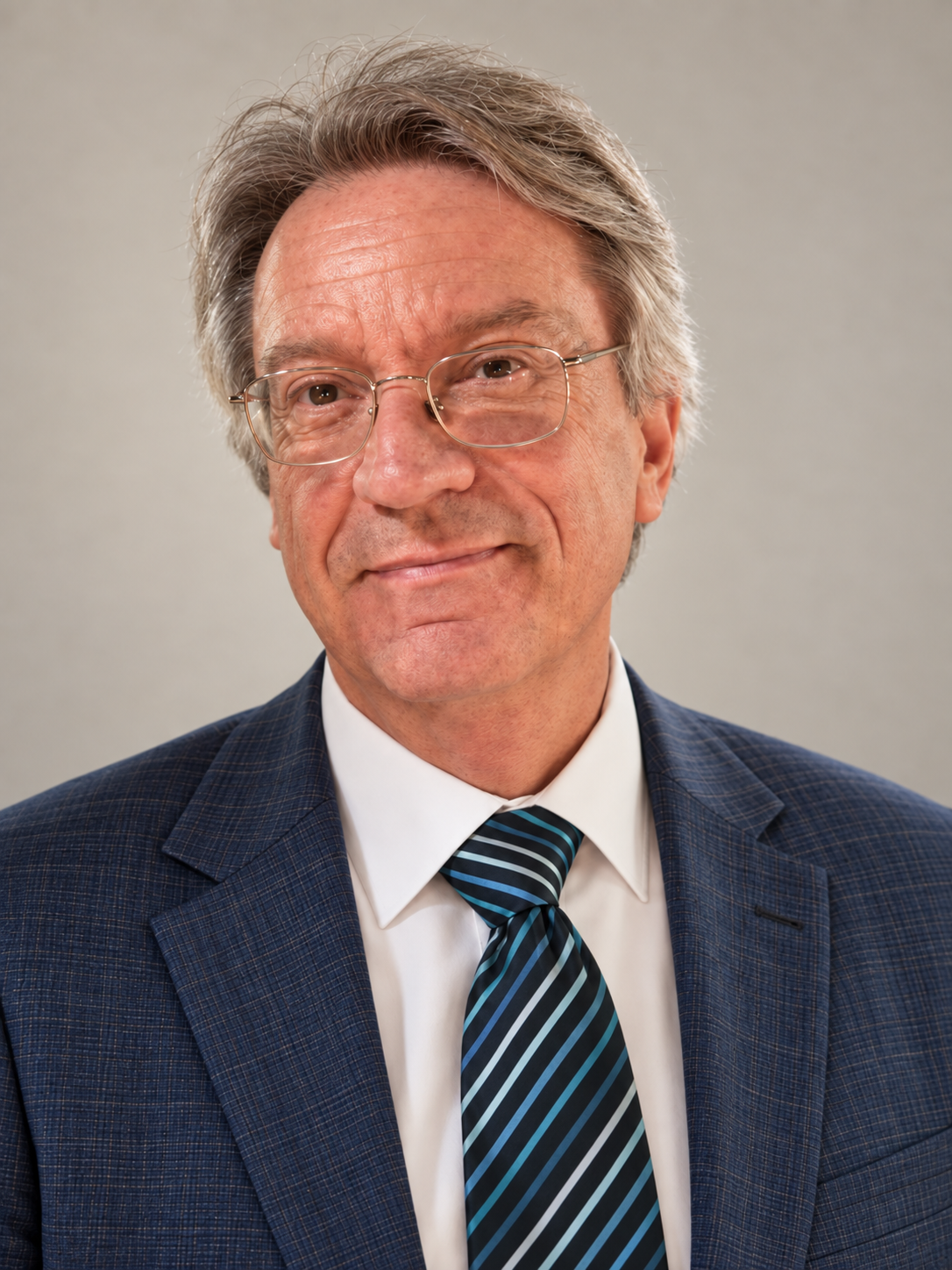 Avv. Gianni Caracci